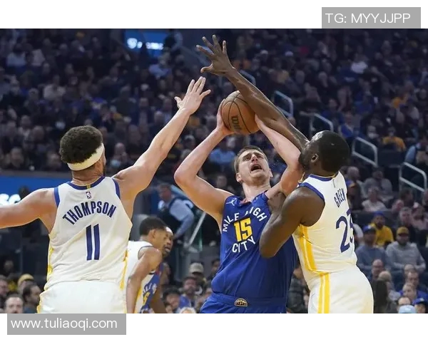 勇士与掘金激战四月二十九季后赛精彩对决全景回顾